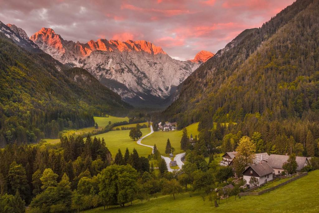 Entire Loft Close To Beautiful Logar Valley Recica ob Savinji Exteriér fotografie